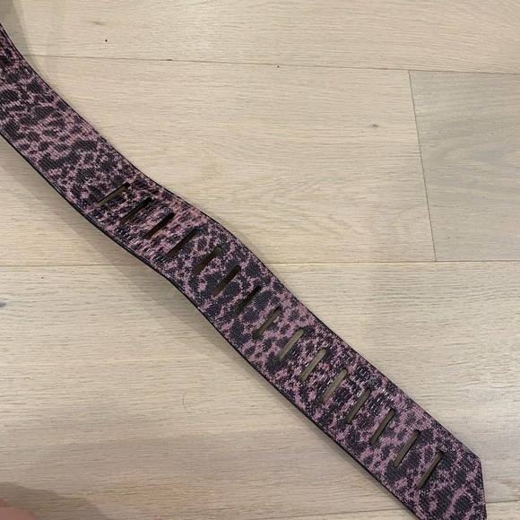 BCBG Vegan Leather Belt Size Small - Picture 2 of 5